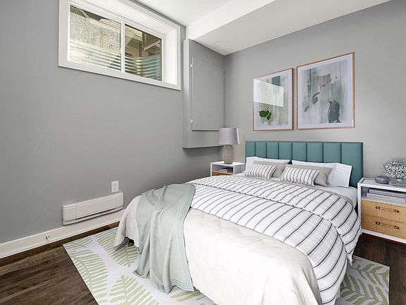 4th image of 17 Merton St #1017931