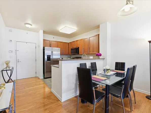 4 Constellation Place image 3 of 43