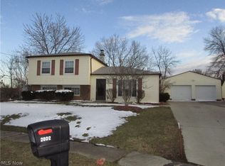 2802 Diana Lynn Dr, Stow, OH 44224