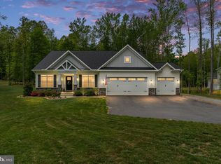 40 Southern View Dr, Stafford, VA 22554