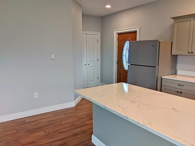 7298A Ann St #1 — Photo 5