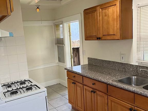 2nd image of 5517 Sierra Vista Ave #5519-1/2