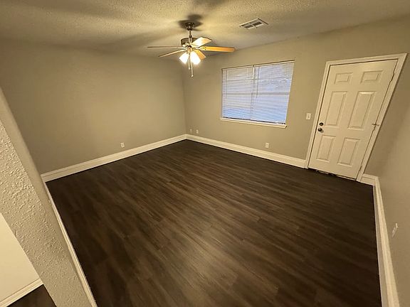 4th image of 8801 Cedar Ln