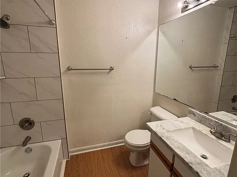 515 Parkway #103 — Photo 17