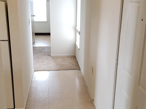 5th image of 5140 Sacramento Ave APT E