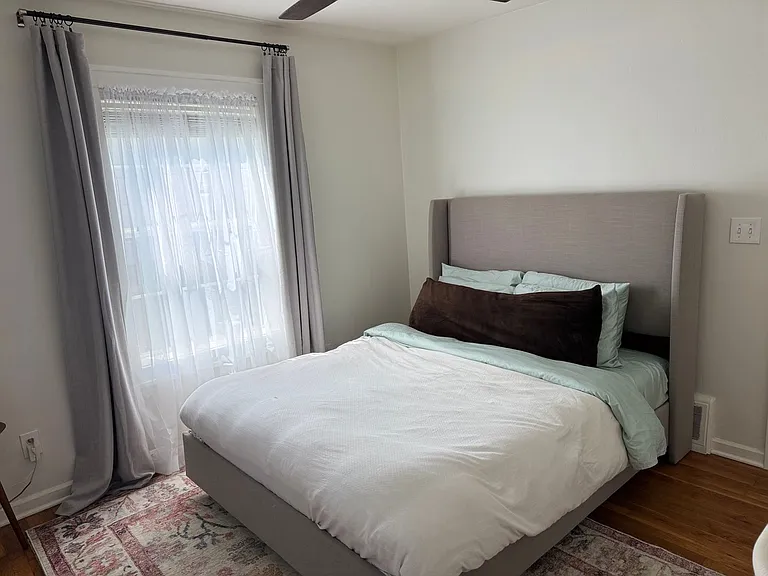 2163 Englewood Dr SE — Photo 30