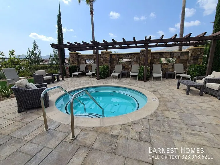 12073 Carabela Ct — Photo 24