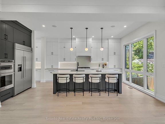 2nd image of 25 Cronin Dr