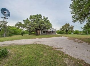 1021 Dill Rd, Weatherford, TX 76085