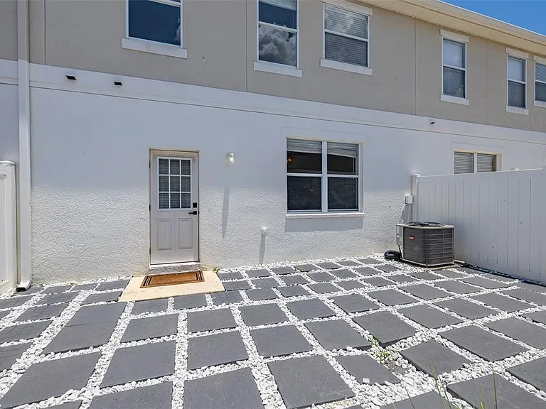 2842 Grasmere View Pkwy — Photo 36