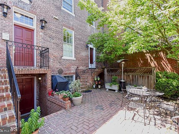 3rd image of 603 Queen St APT 6