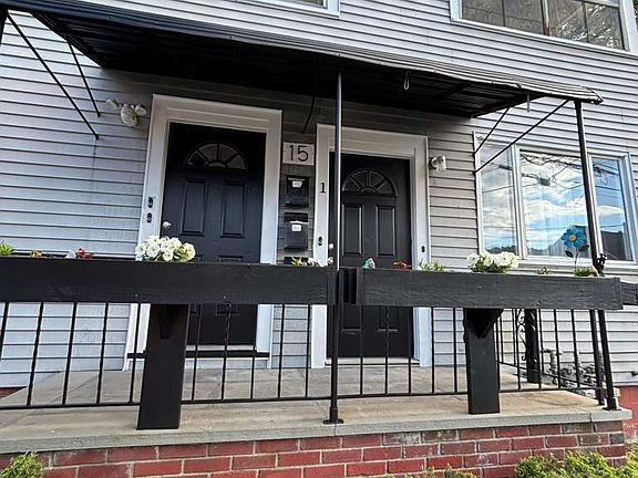 2nd image of 15 Rose St #2