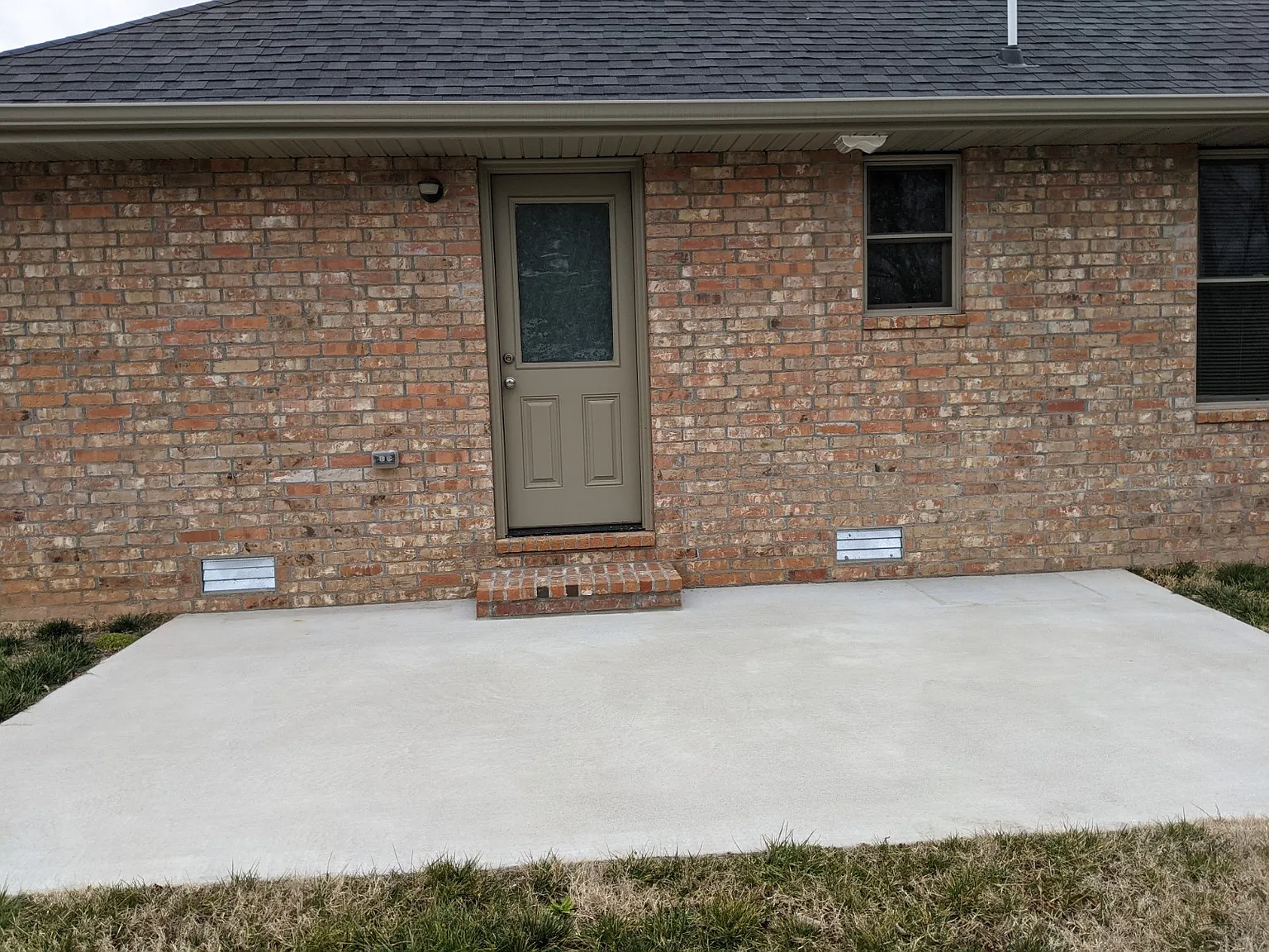 3 bed, 1300 sqft, $1,600 — Photo 4