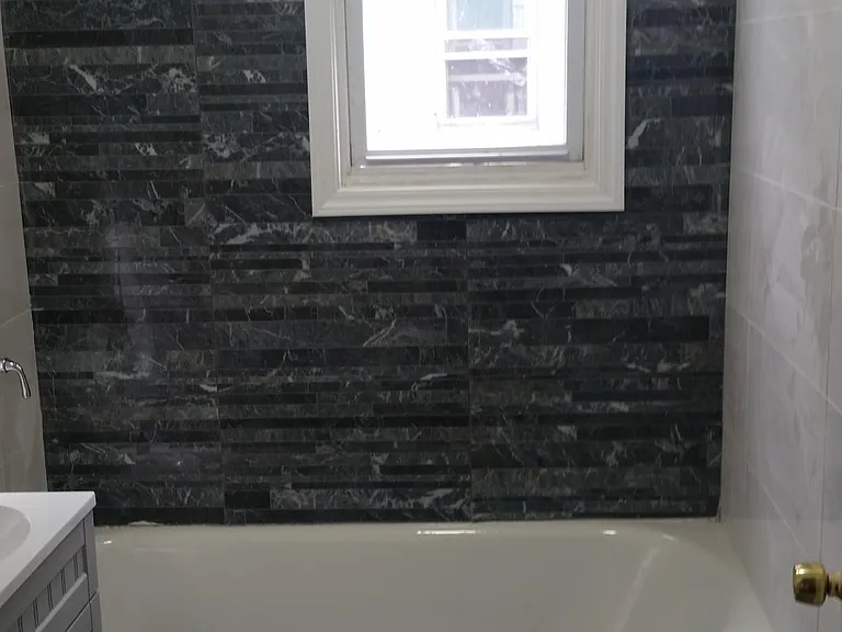 321 Vermont Ave #1 — Photo 2