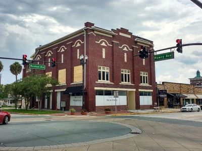 142 S Woodland Blvd, Deland, FL, 32720