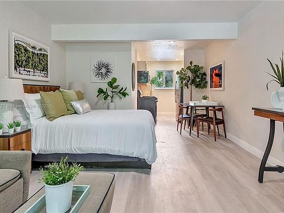 2nd image of 428 Collins Ave APT 11