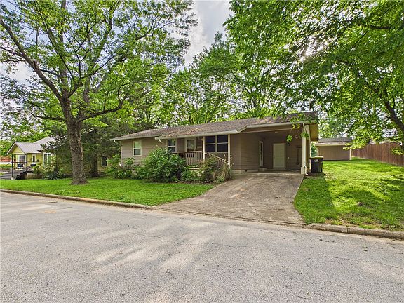 2nd image of 804 N Robinson St