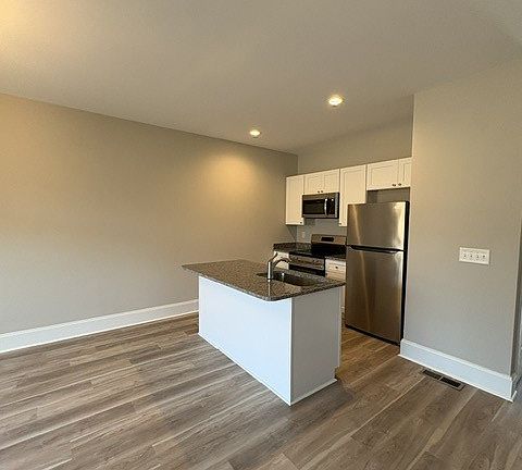 3rd image of 257 E Salisbury St #4