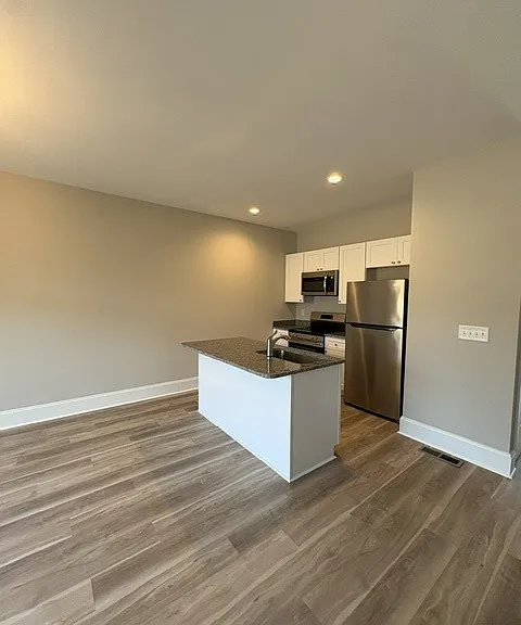 257 E Salisbury St #4 — Photo 3
