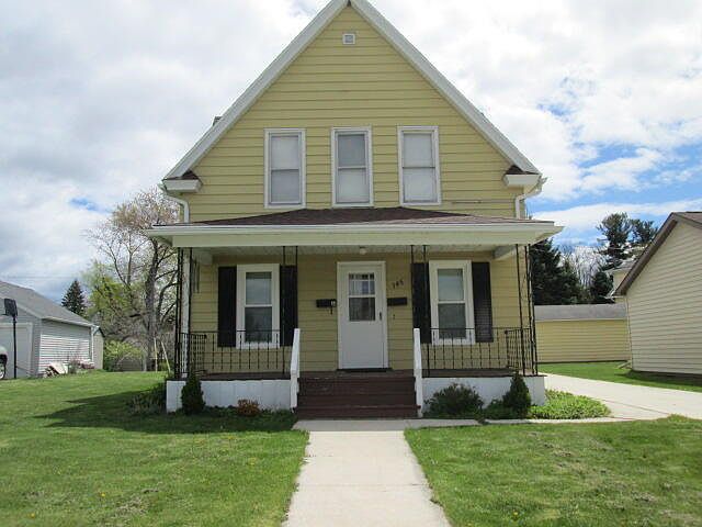 1st image of 745 Pine St