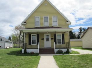 745 Pine St, Sheboygan Falls, WI 53085