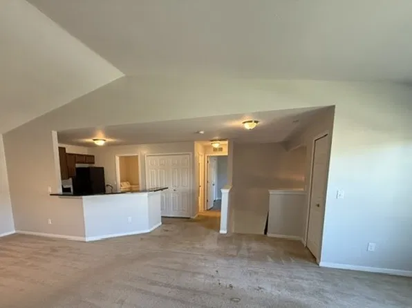 28208 S Pointe Ln, Chesterfield, MI 48051