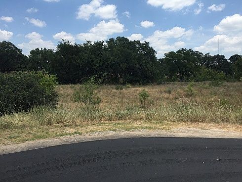1st image of 105 Edwards Cir