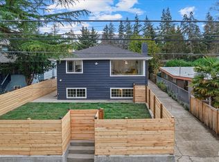 7530 43rd Ave NE, Seattle, WA 98115