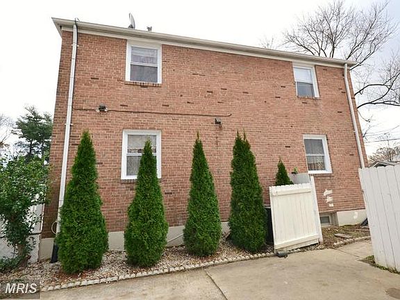 3rd image of 1059 Cayer Dr