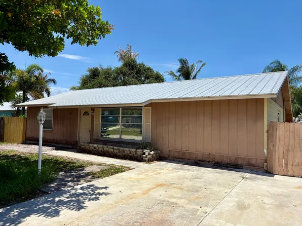 2511 NE Mildred St, Jensen Beach, FL 34957