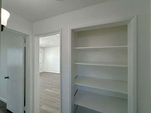 4th image of 4051-61 Euclid Ave #G