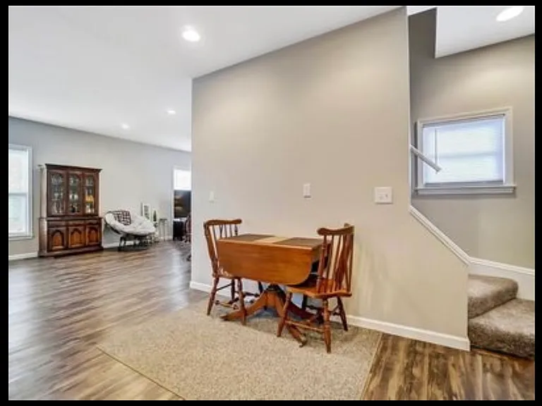 721 S West St — Photo 11