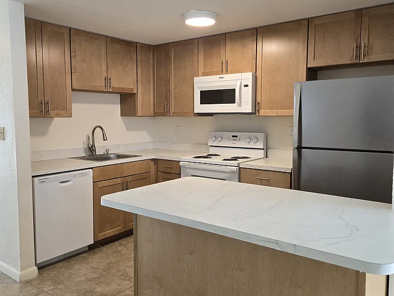6827 Adams St — Photo 11