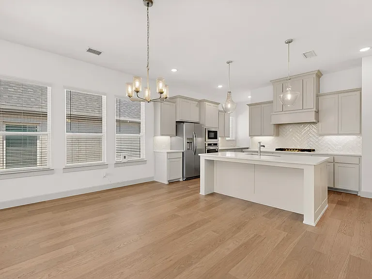 4013 Chastetree Ln — Photo 10