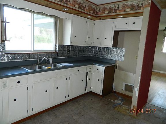 2nd image of 850 Township Road 214 N