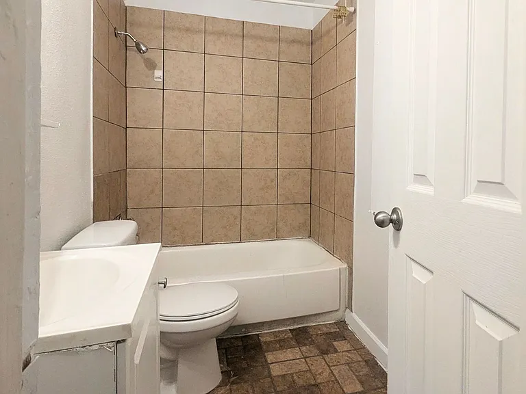 4810 Gaston Ave — Photo 25