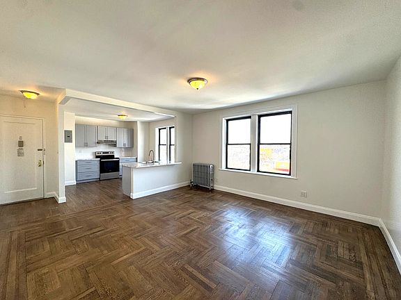 4th image of 607 Grandview Ave APT 4E