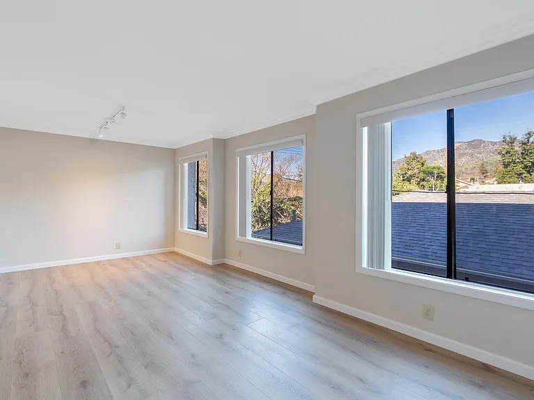 1243 Virginia Ave #9 — Photo 9