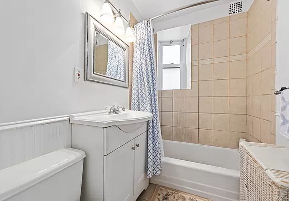 5th image of 3363 Sedgwick Ave APT 4E