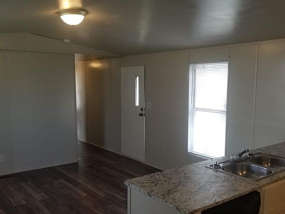 3rd image of 2412 Dolphin Dr
