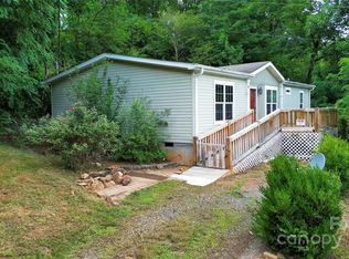 6 Dirt Rd, Sylva, NC 28779