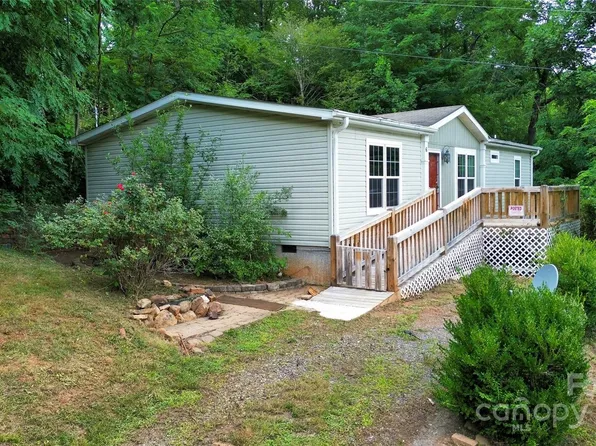 6 Dirt Rd, Sylva, NC 28779