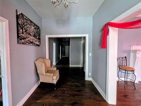 3rd image of 515 Cable St