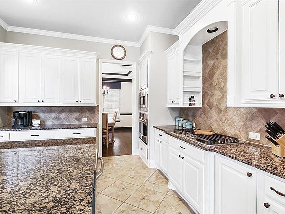 3rd image of 6206 S Saddle Creek Ln