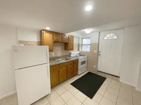 157a Maspeth Avenue image 1 of 3