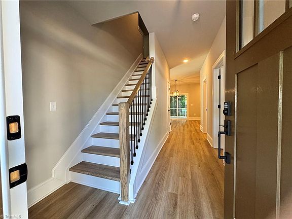 3rd image of 224 Longwood Dr