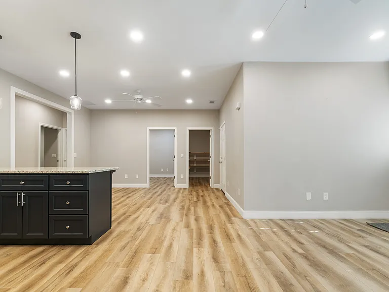 313 Raymond Ave NW #313 — Photo 8