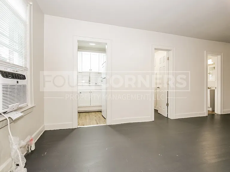 517 Willow Street — Photo 8