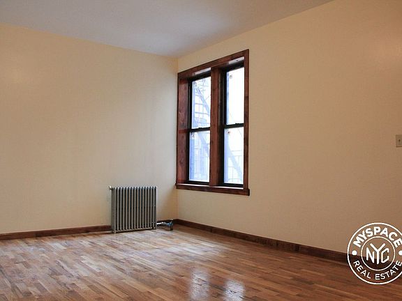 5th image of 49 Clarkson Ave APT 4A