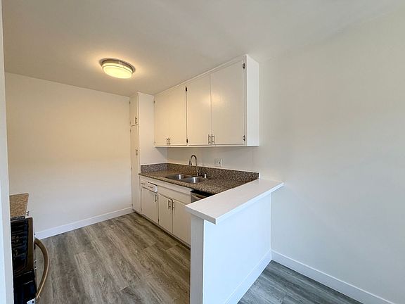 3rd image of 8145 Langdon Ave APT 216